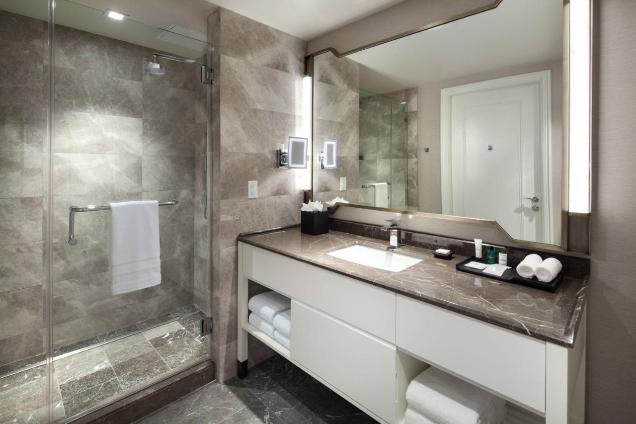 Sheraton Angeles Hotel 5*